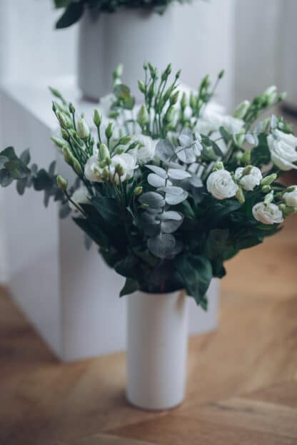 Lisianthus et eucalyptus