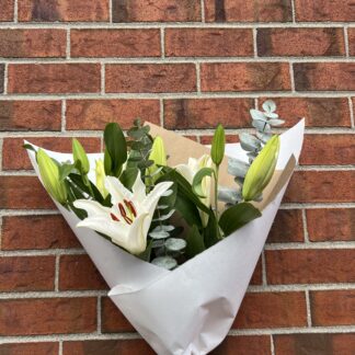 BOUQUET LYS ORIENTAL ET SON FEUILLAGE